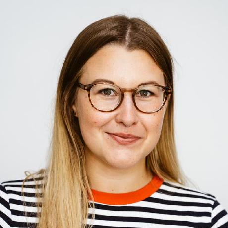 Foto von Melanie, die eine Referenz für Mimi geschrieben hat